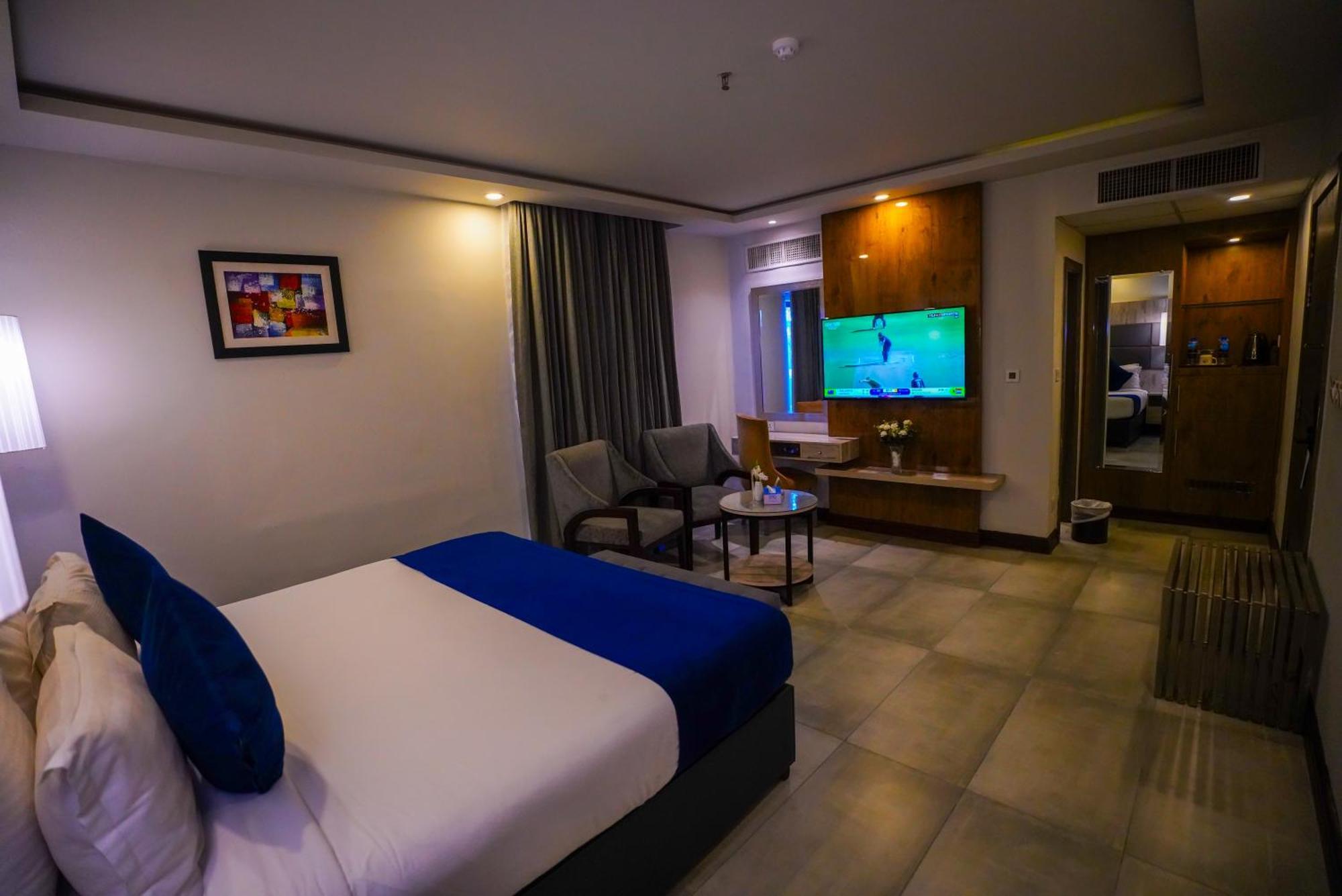 Ifq Hotel & Resort Исламабад Екстериор снимка