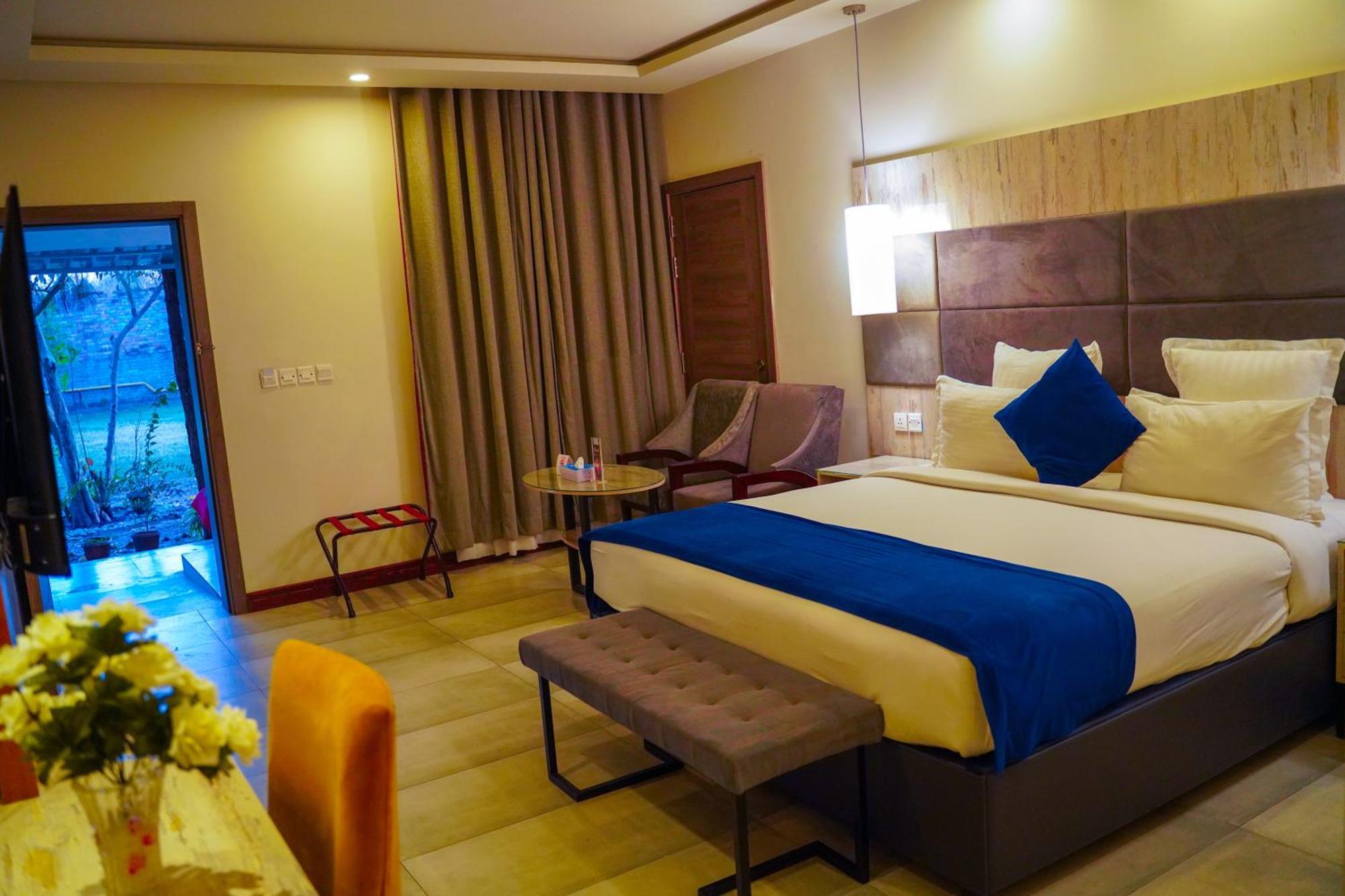 Ifq Hotel & Resort Исламабад Екстериор снимка