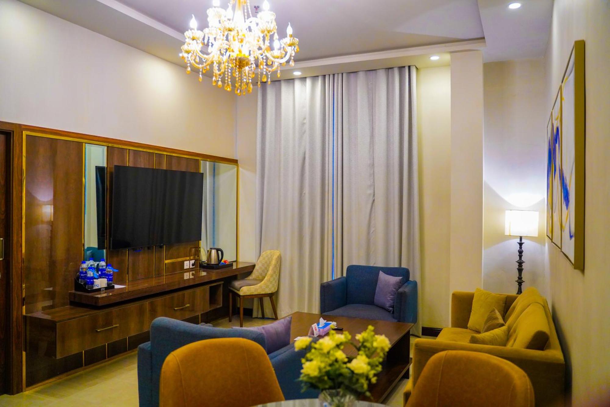 Ifq Hotel & Resort Исламабад Екстериор снимка