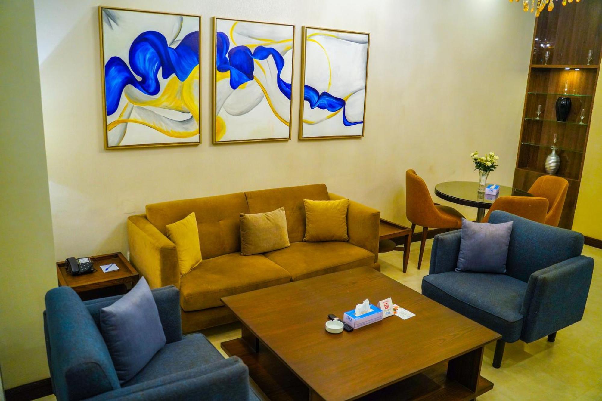 Ifq Hotel & Resort Исламабад Екстериор снимка